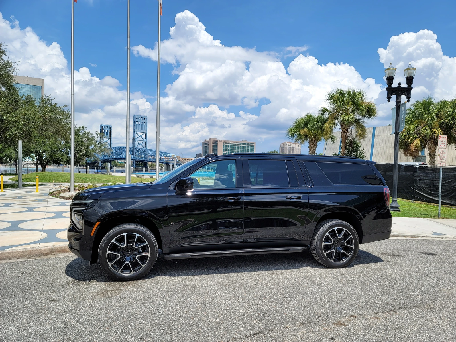 Chauffeur Service JAX Limo Service Chevrolet Suburban